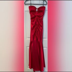 XSCAPE Red Gown with Silver Broach